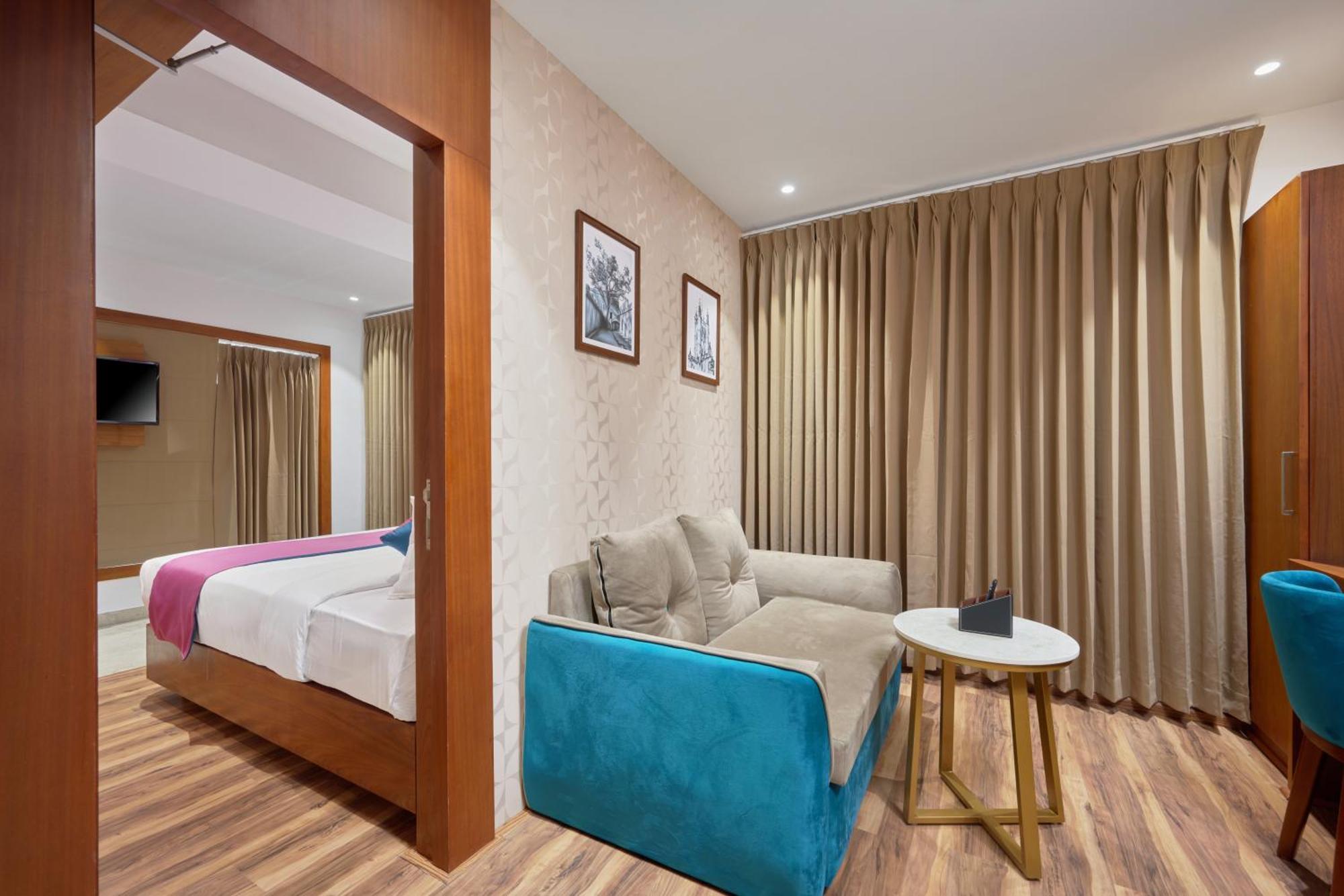 Hotel Q-White Crescent Kochi Esterno foto