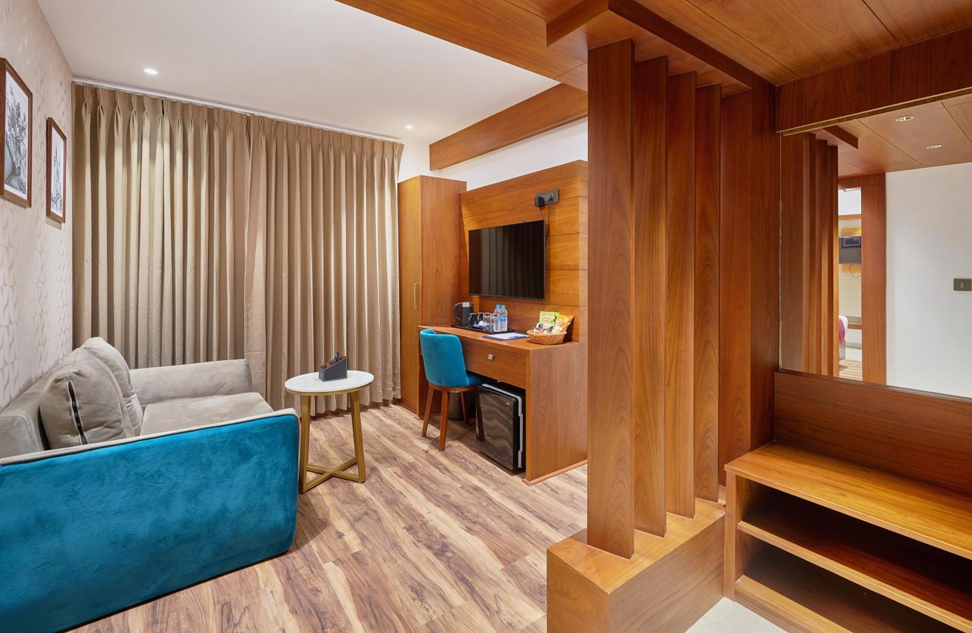 Hotel Q-White Crescent Kochi Esterno foto